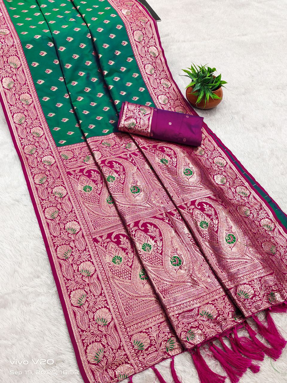 Mameraa Sarees Sea Green Soft Banarasi Silk Saree With Zari Weaving Meenakari Design-Sea_Green