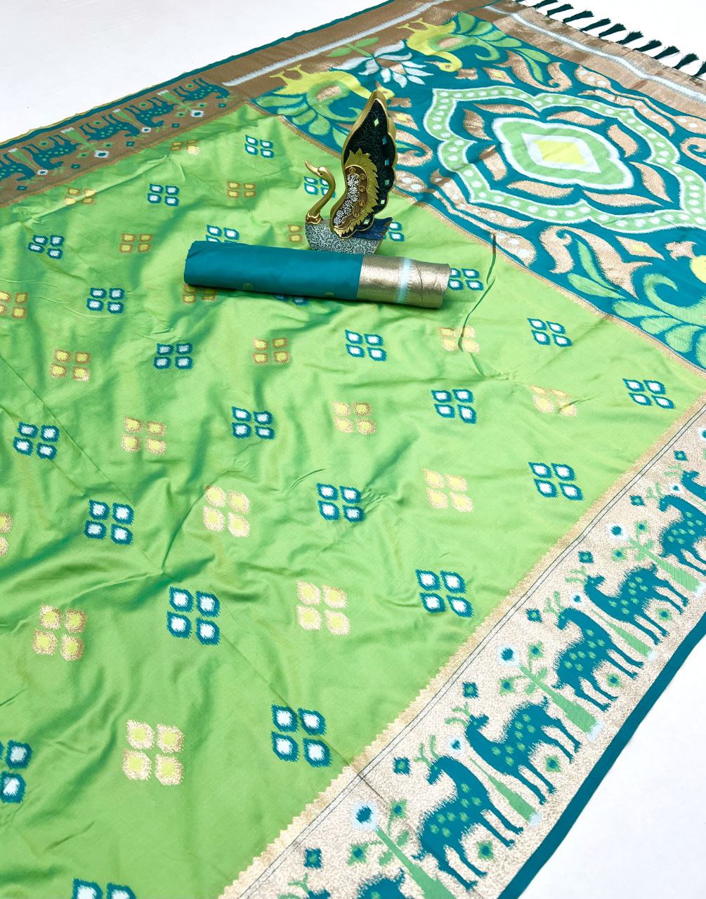Mameraa Sarees Green Soft Saree With Zari Weaving Meenakari Rich Pallu And Unique Ikkat Border-Light_Green