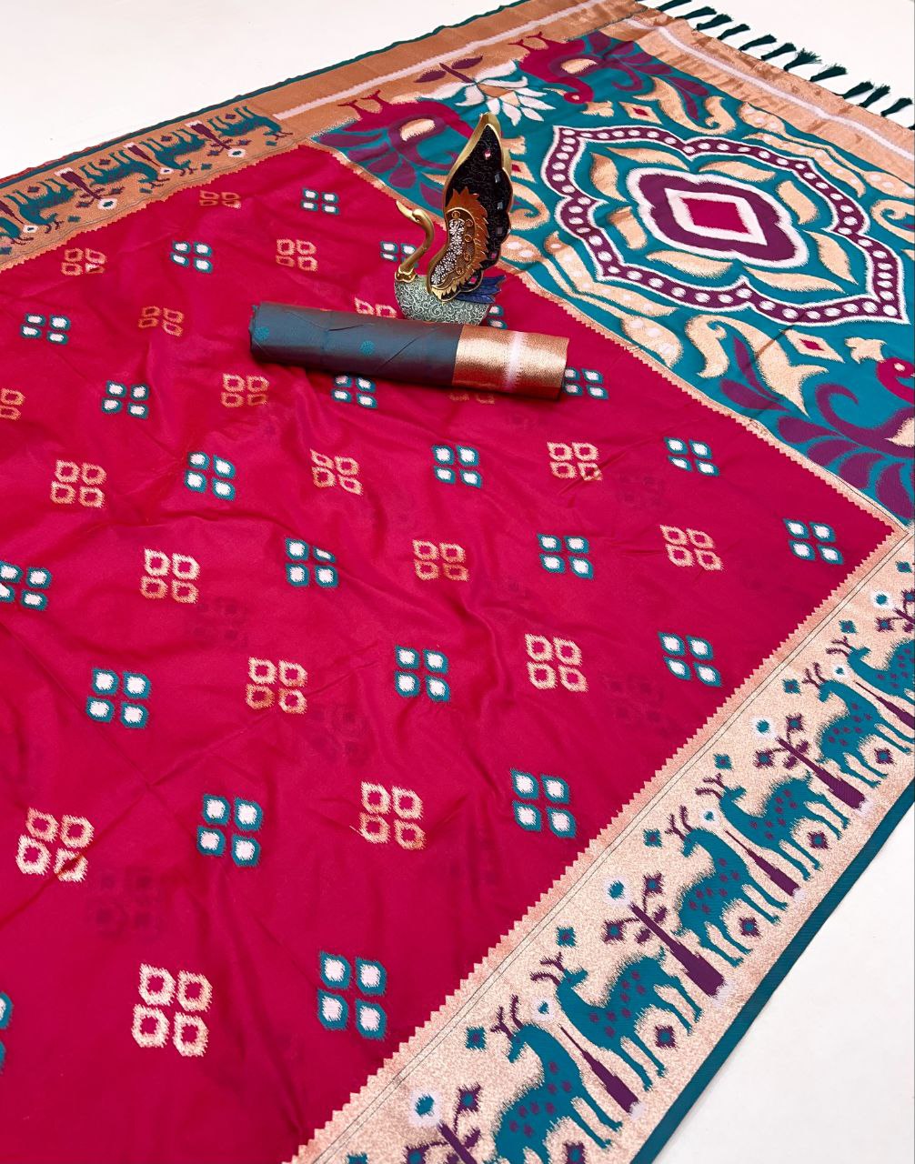 Mameraa Sarees Pink Soft Saree With Zari Weaving Meenakari Rich Pallu And Unique Ikkat Border-Pink