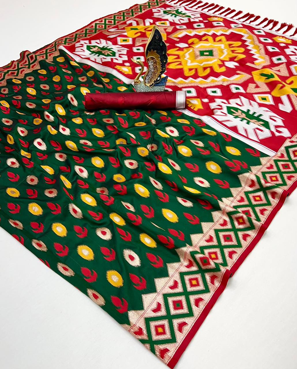 Mameraa Sarees Green Soft Saree With Zari Weaving Meenakari Rich Pallu And Unique Ikkat Border-Dark_Green