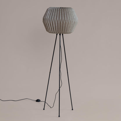 Floor Lamp Origami-Inspired Linen Shade Off-White 123 cm Tall Tripod Stand