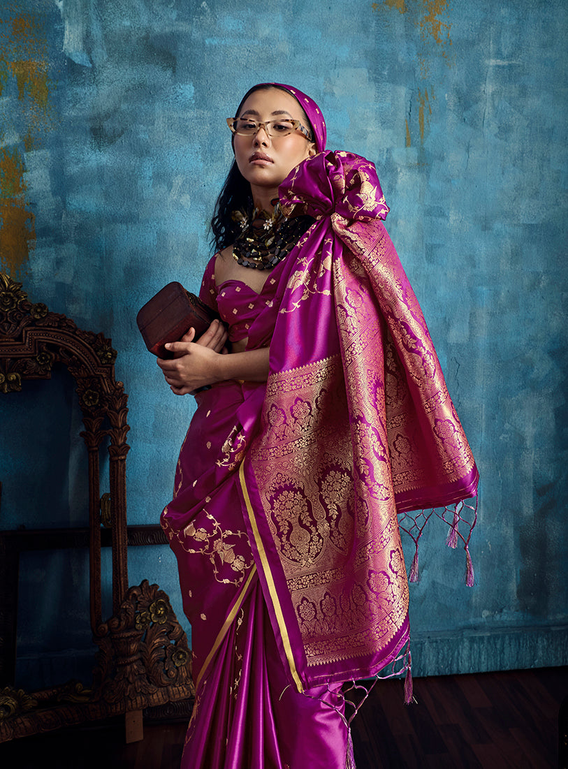 Monjolika Fashion Magenta Satin Weaving Handloom Silk Blend Saree