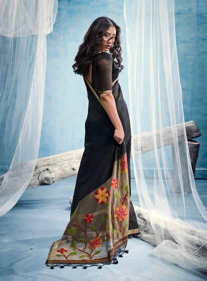 Monjolika Fashion Black Handloom Silk Blend Weaving Border Saree With Blouse