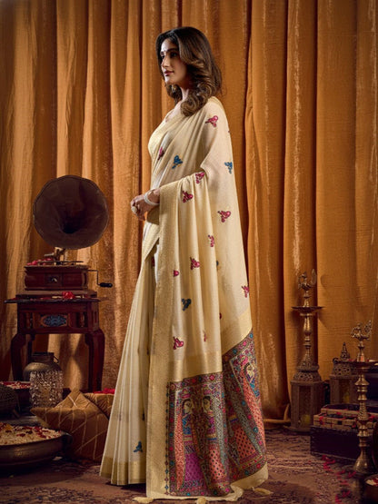 Monjolika Fashion Cream Cotton Blend Katha Work Saree With Blouse Piece