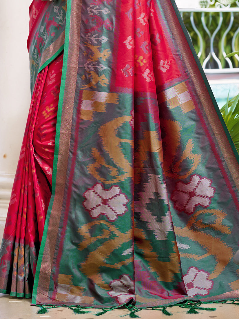 Monjolika Fashion Red & Dark Green Woven Pochampally Silk Blend Saree with Unstitched Blouse Piece