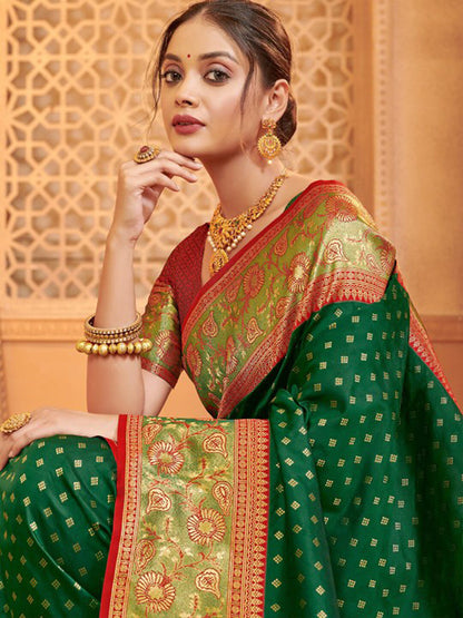 Monjolika Fashion Dark Green Banarasi Silk Blend Gold Zari Weaving Saree with Contrast Border