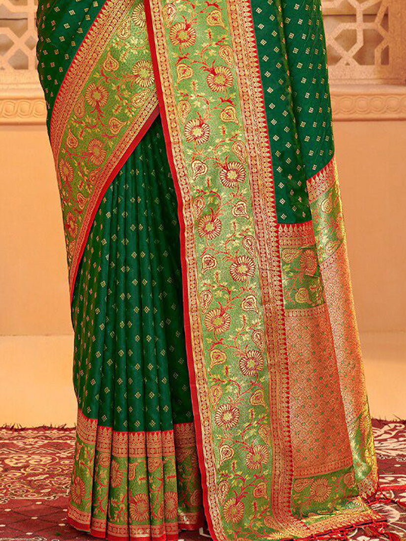 Monjolika Fashion Dark Green Banarasi Silk Blend Gold Zari Weaving Saree with Contrast Border