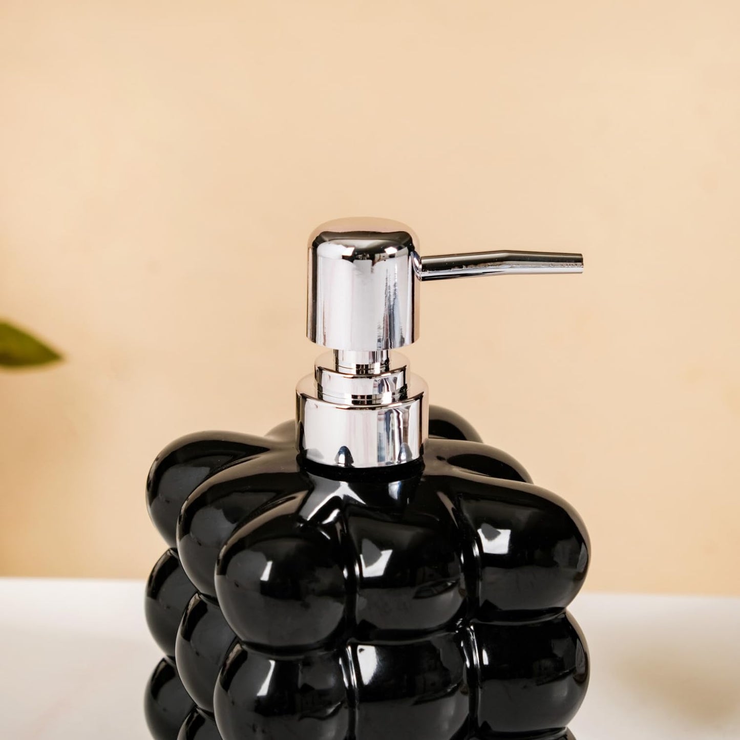 Ceramic Soap Dispenser Pump - Black - 520ml - Elegant Design - Refillable