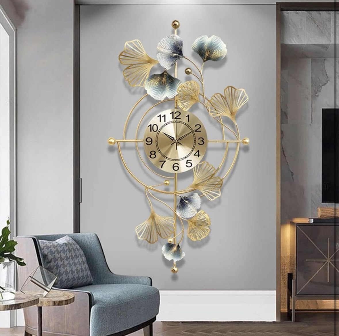 Stylish Metal Wall Clock with Antique Finish - 60 cm for Living Room Decor