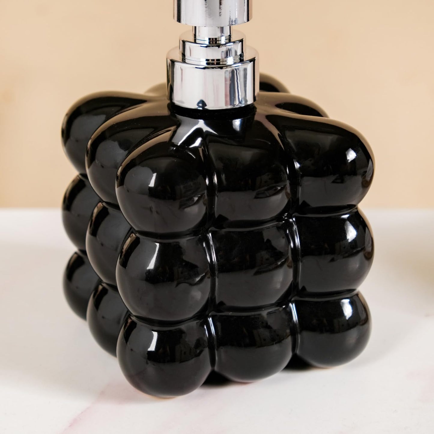 Ceramic Soap Dispenser Pump - Black - 520ml - Elegant Design - Refillable