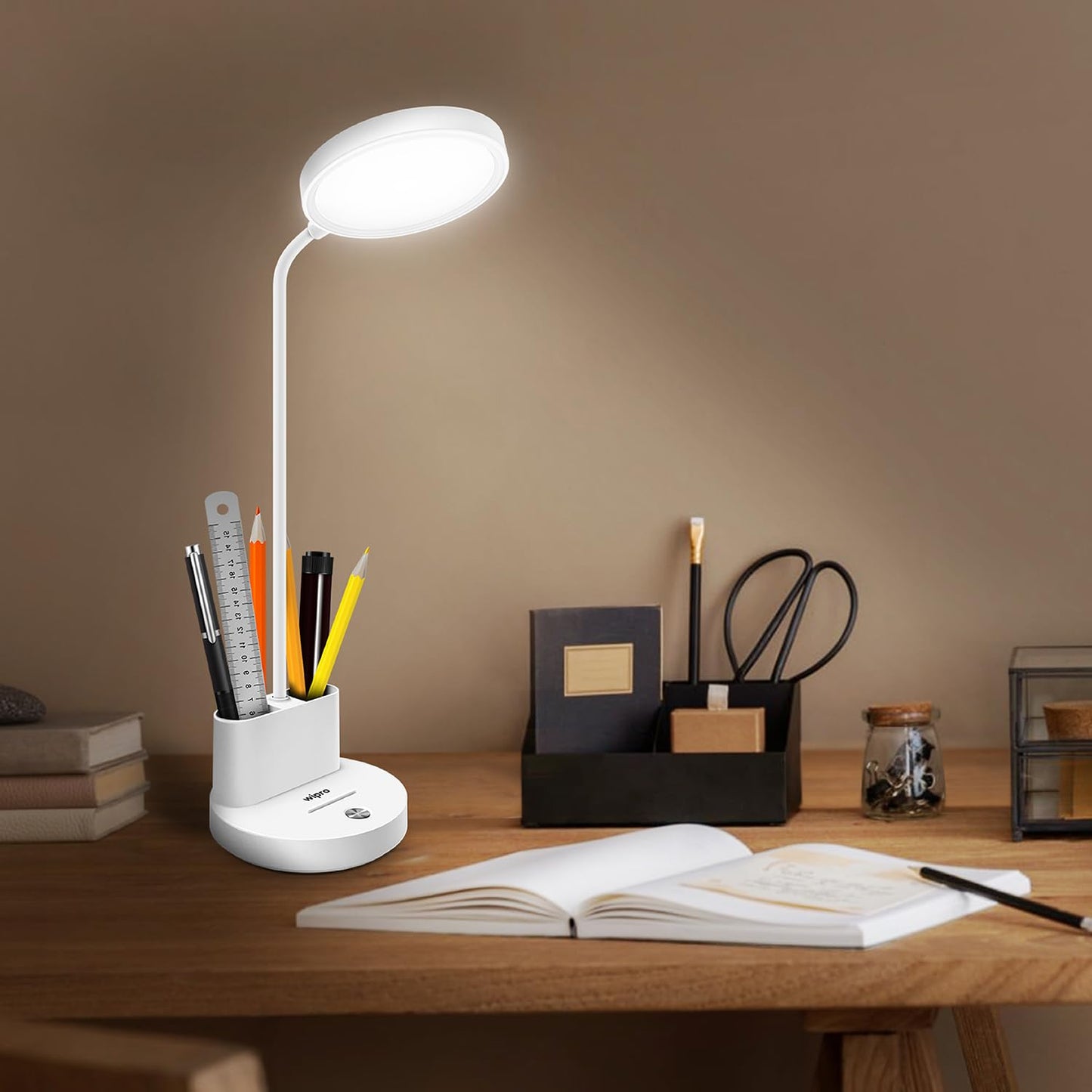 LED Table Lamp with Adjustable Light Head and USB-C Charging - 5W, Flexible Design, Modern Style