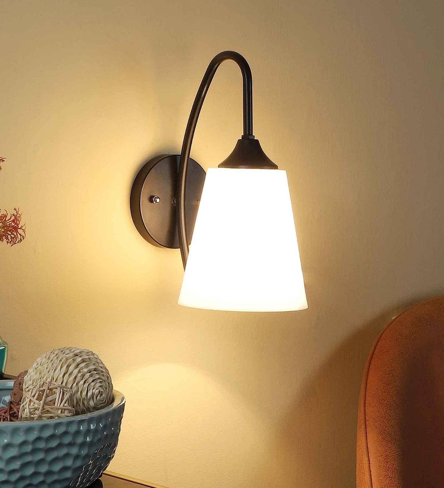 Wall Light Modern Design Black Metal & PVC 40W for Living Room & Bedroom