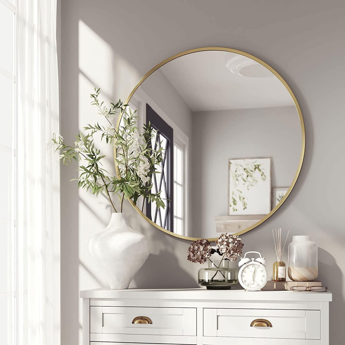 Round Wall Mirror with Metal Frame, Modern Design, Gold Finish, 20 cm