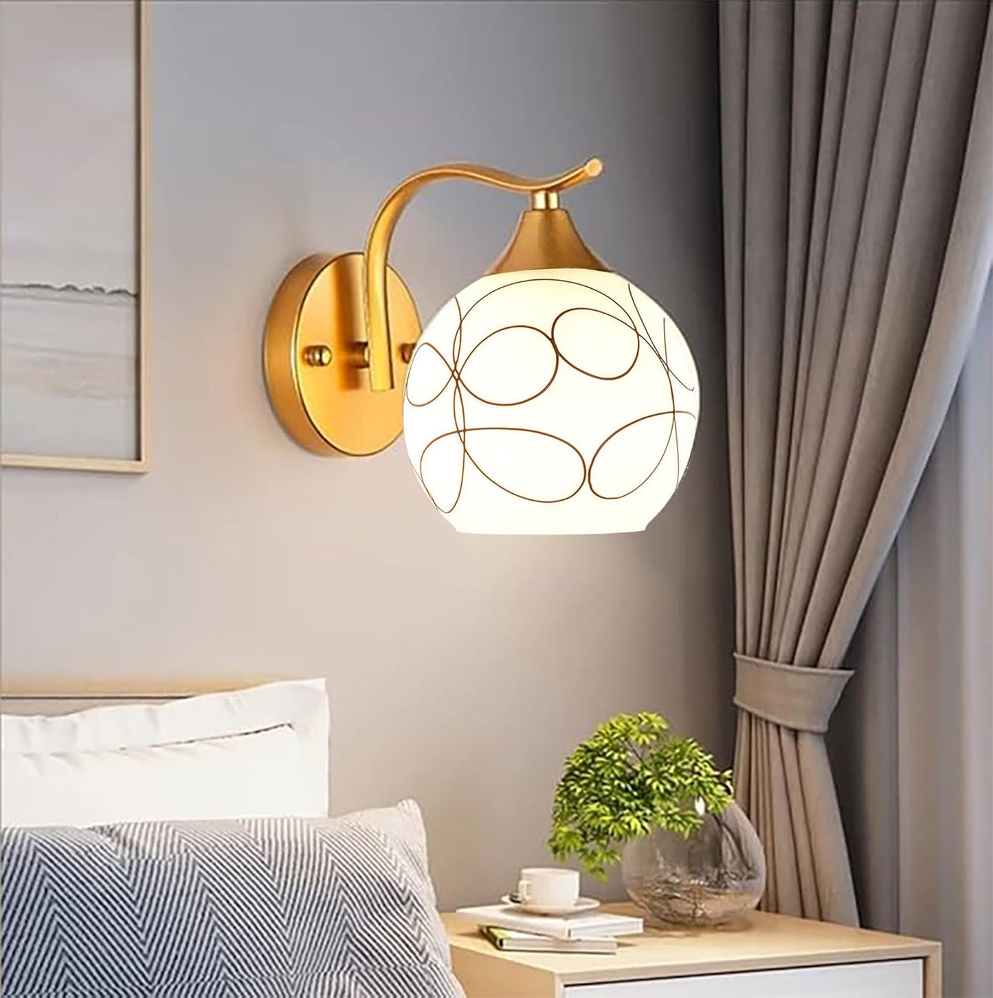 Wall Light Modern Classic Design Metal and Glass Gold and White 10-15 Sq mtr