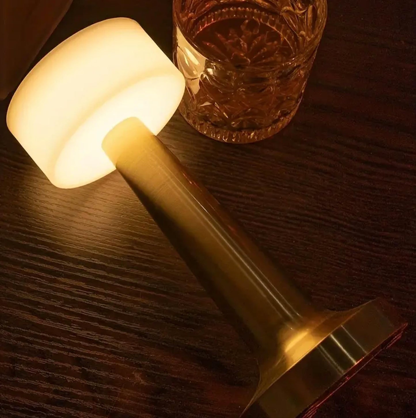Table Lamp with Wireless Charging & Touch Control - Aluminum Gold - 2000 mAh Battery - 41 Level Dimming