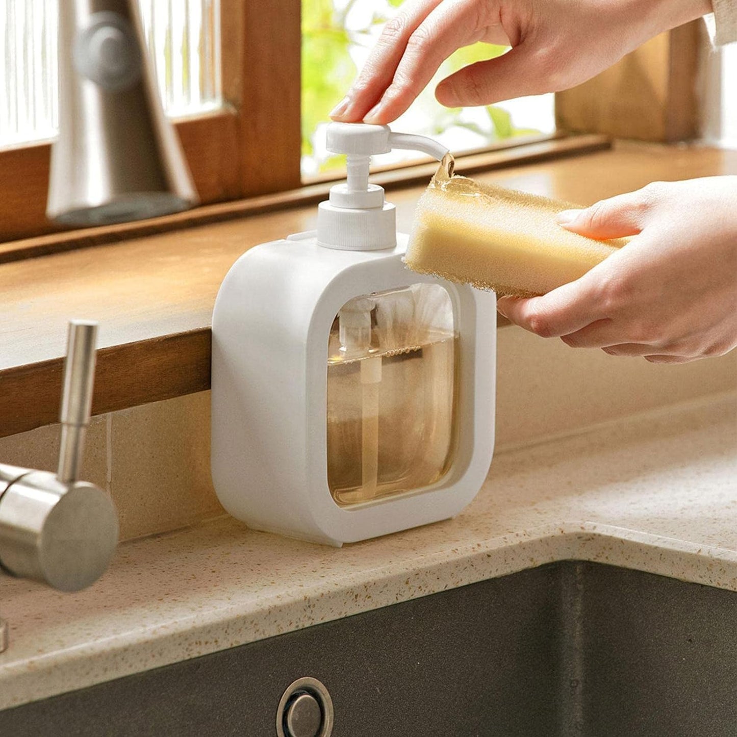 Plastic Soap Dispenser with Leak-Proof Pump - 10 Oz - Clear Design - Reusable & Eco-Friendly