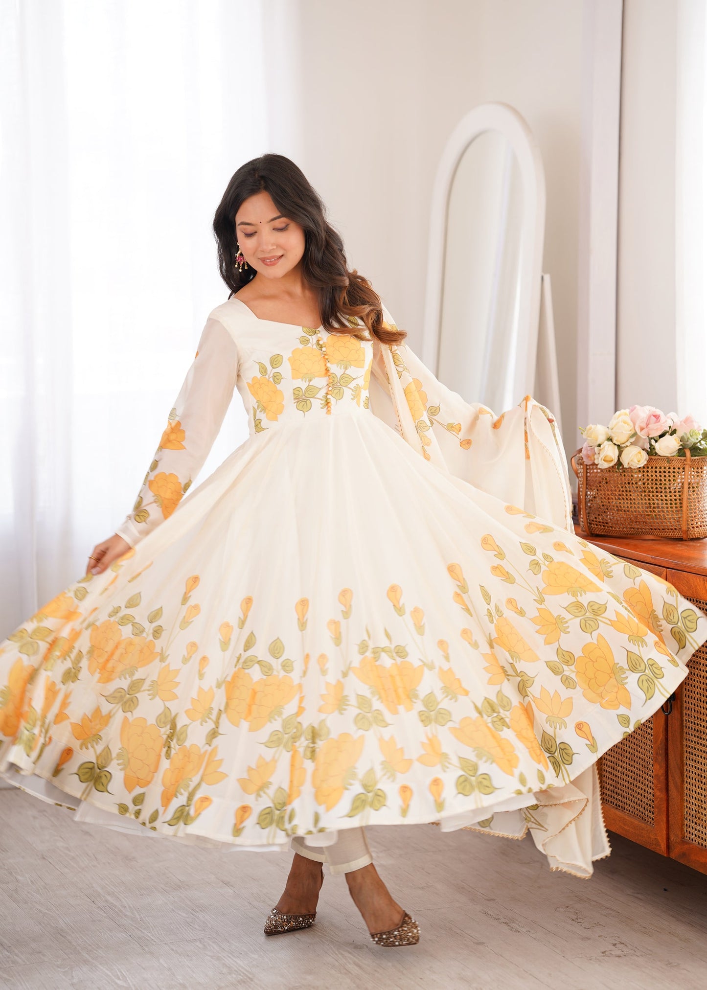 Lorenvalley Fashion Offwhite Organza Silk Floral Print Anarkali Gown Pant With Dupatta