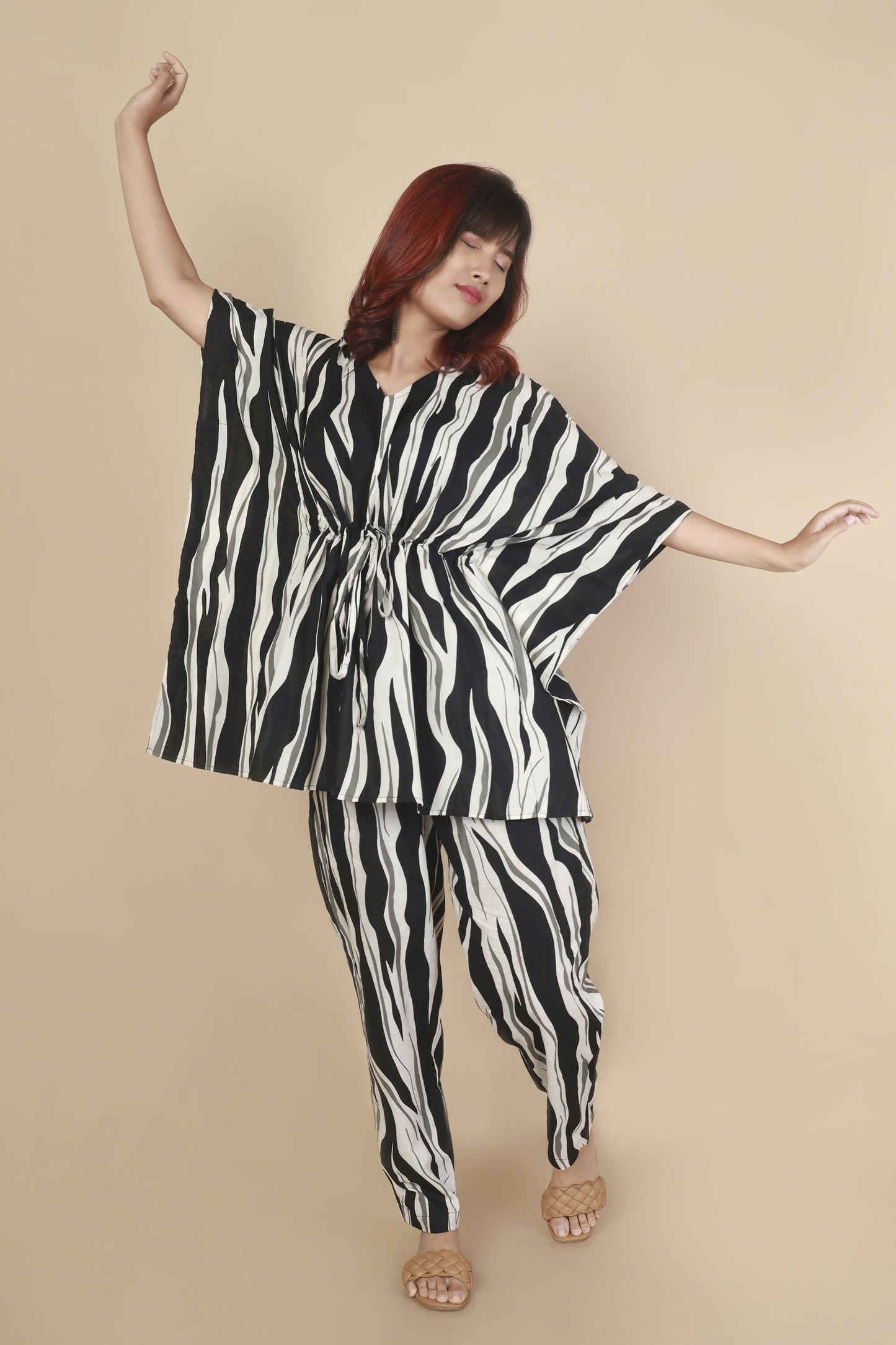 Breathables WomenS Loungewear Kaftan Cotton Black & White Abstract Print Co-Ord Set
