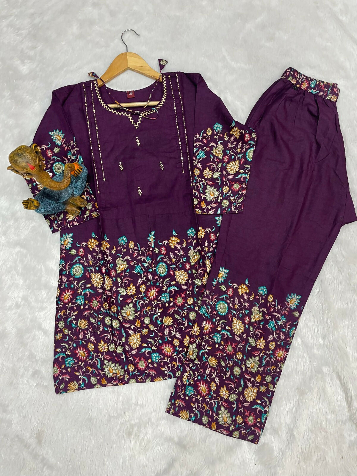 Teeya Creation Wine Floral Printed Short Kurta With Straight Pants Co-Ord Set