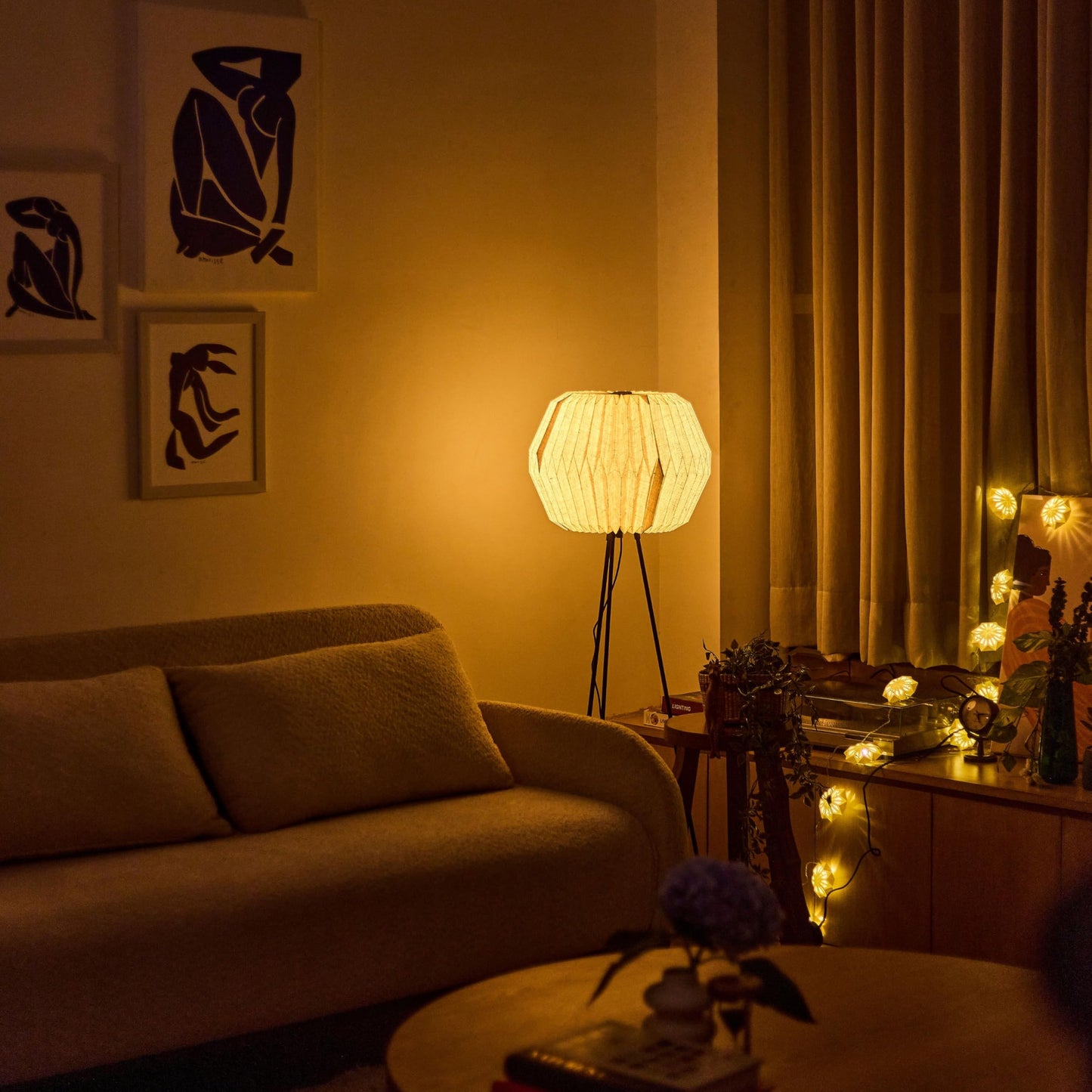 Floor Lamp Origami-Inspired Linen Shade Off-White 123 cm Tall Tripod Stand