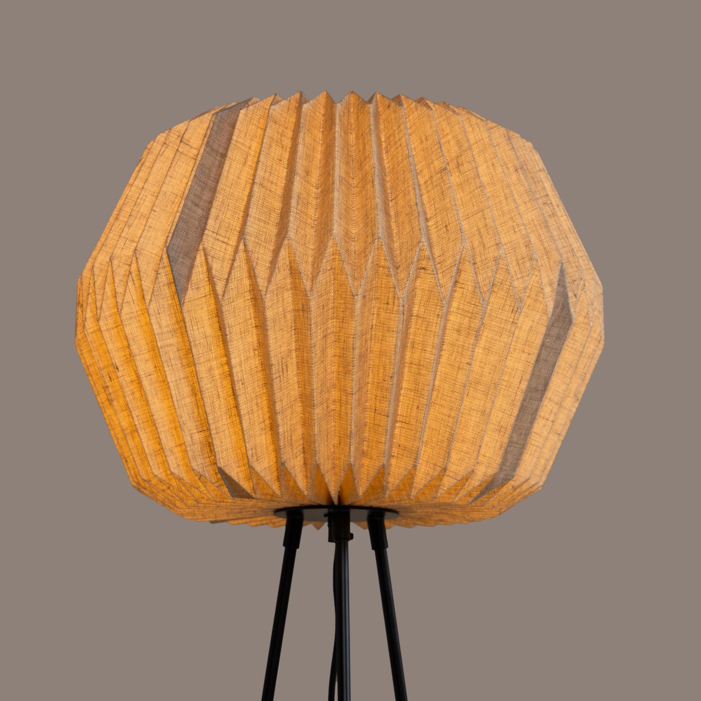 Floor Lamp Origami-Inspired Linen Shade Off-White 123 cm Tall Tripod Stand