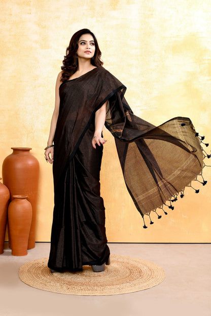 Piyari Fashion Women's Black Embellished Cotton Blend Zari Check Handloom Saree