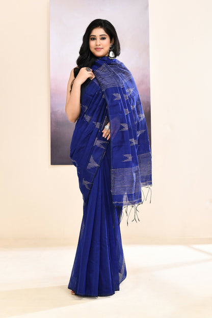 Piyari Fashion Women's Blue Embellished Cotton Blend Jamdani Saree