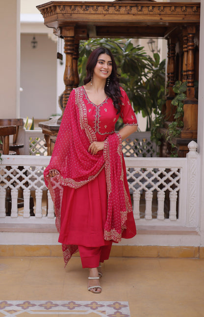 Lorenvalley Fashion Pink Mul Chanderi with Beads Thread Embroidered work Kurta Pant with Dupatta
