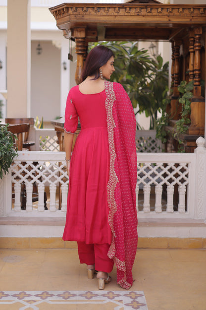 Lorenvalley Fashion Pink Mul Chanderi with Beads Thread Embroidered work Kurta Pant with Dupatta