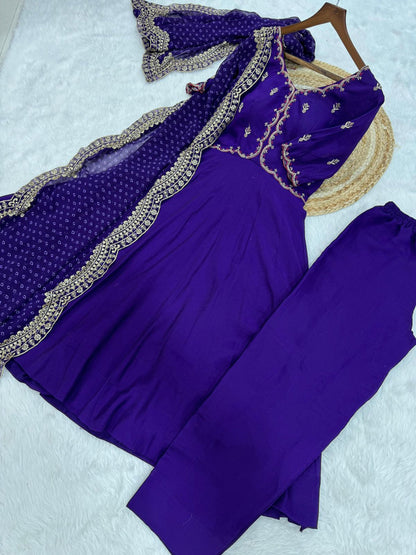 Lorenvalley Fashion Purple Mul Chanderi with Beads Thread Embroidered work Kurta Pant with Dupatta
