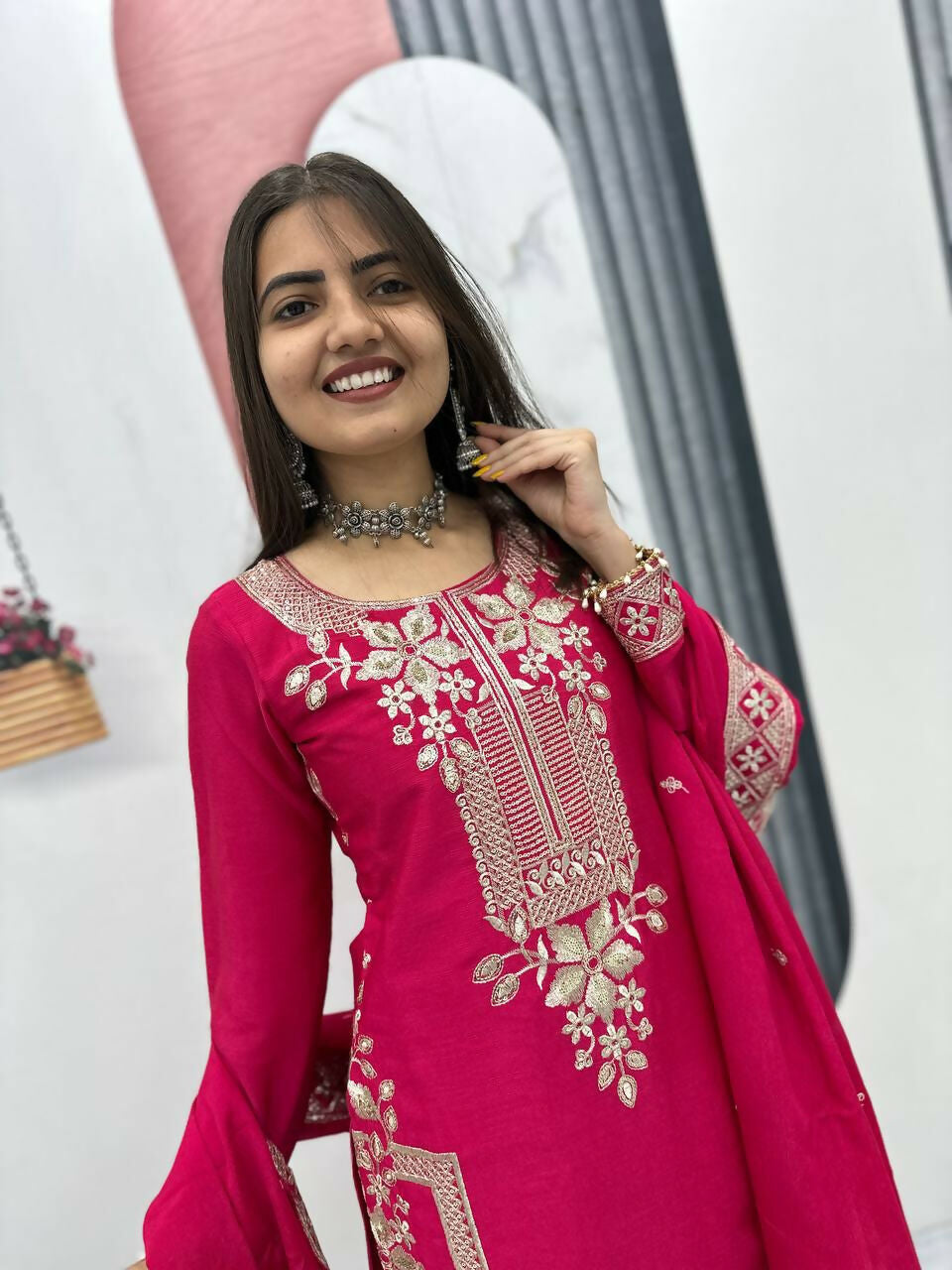 Teeya Creation Womens New Wedding Wear Heavy Embroidery Thread Work Pink Kurta Set