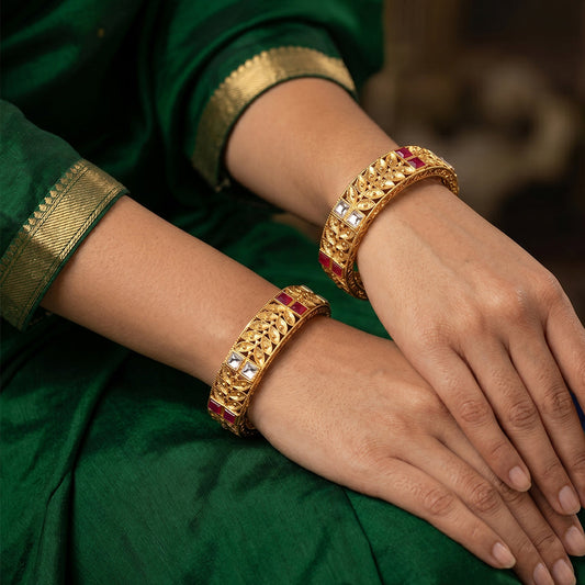 JS Fashion Antique Design Party Wear Beautiful Rajwadi Polish Bangle Set Of 2