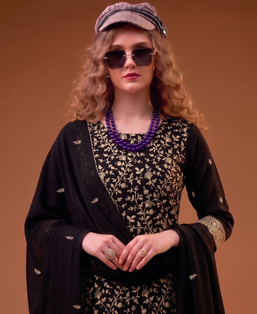 KC Black Straight Suit For Women Georgette Fabric