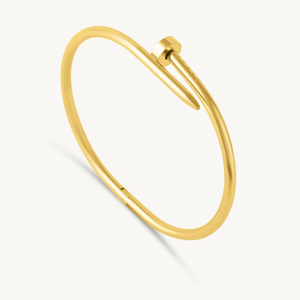 Chic Nail Twist Bracelet