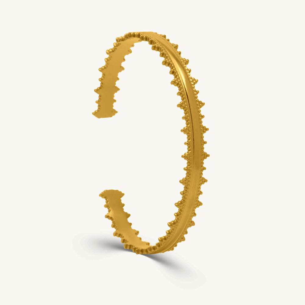 Wave-Edged Modern Bracelet