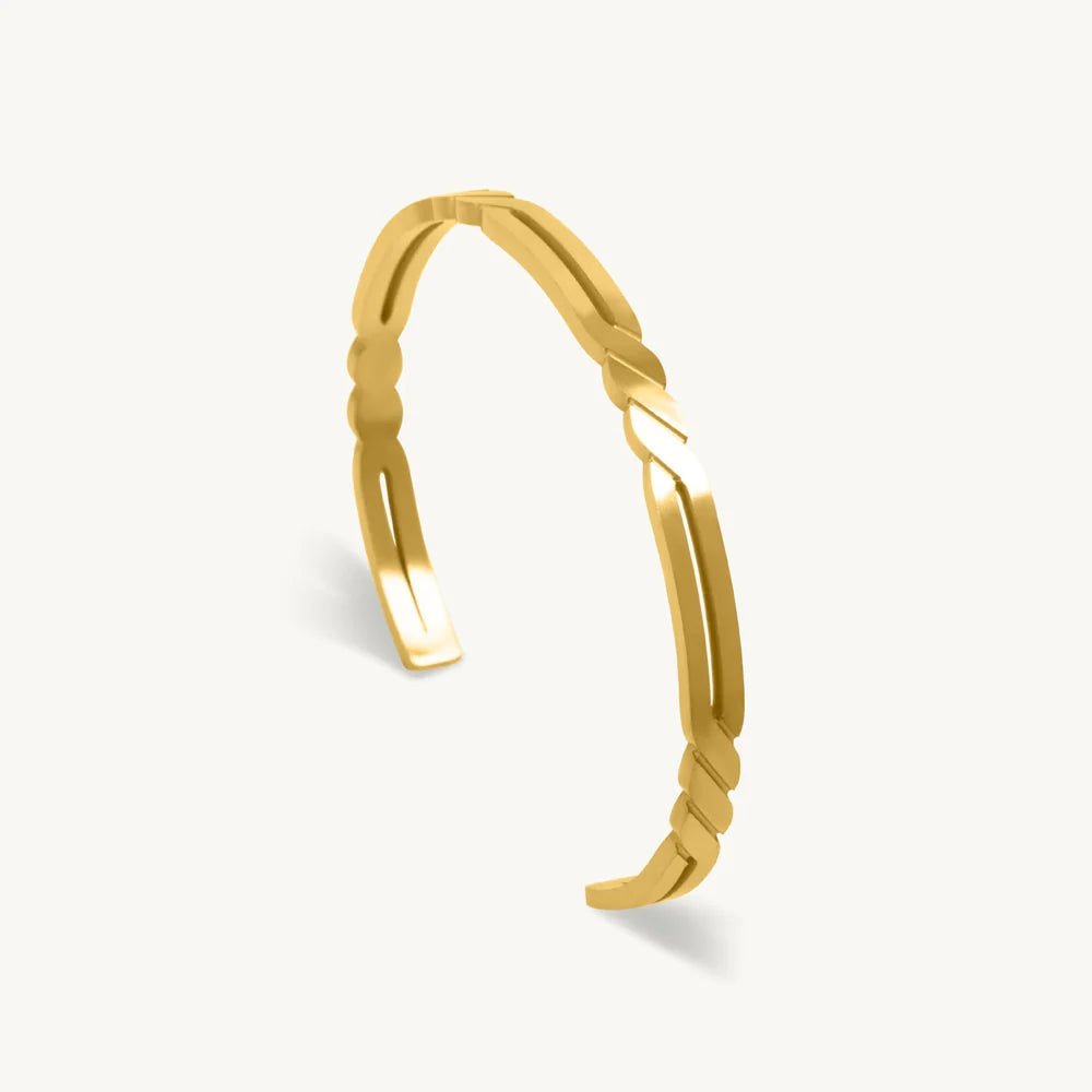 Twisted Minimal Golden Cuff