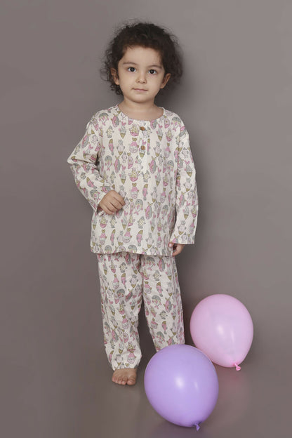 Breathables White & Yellow Tortoise Cotton Nightsuit Set For Kids