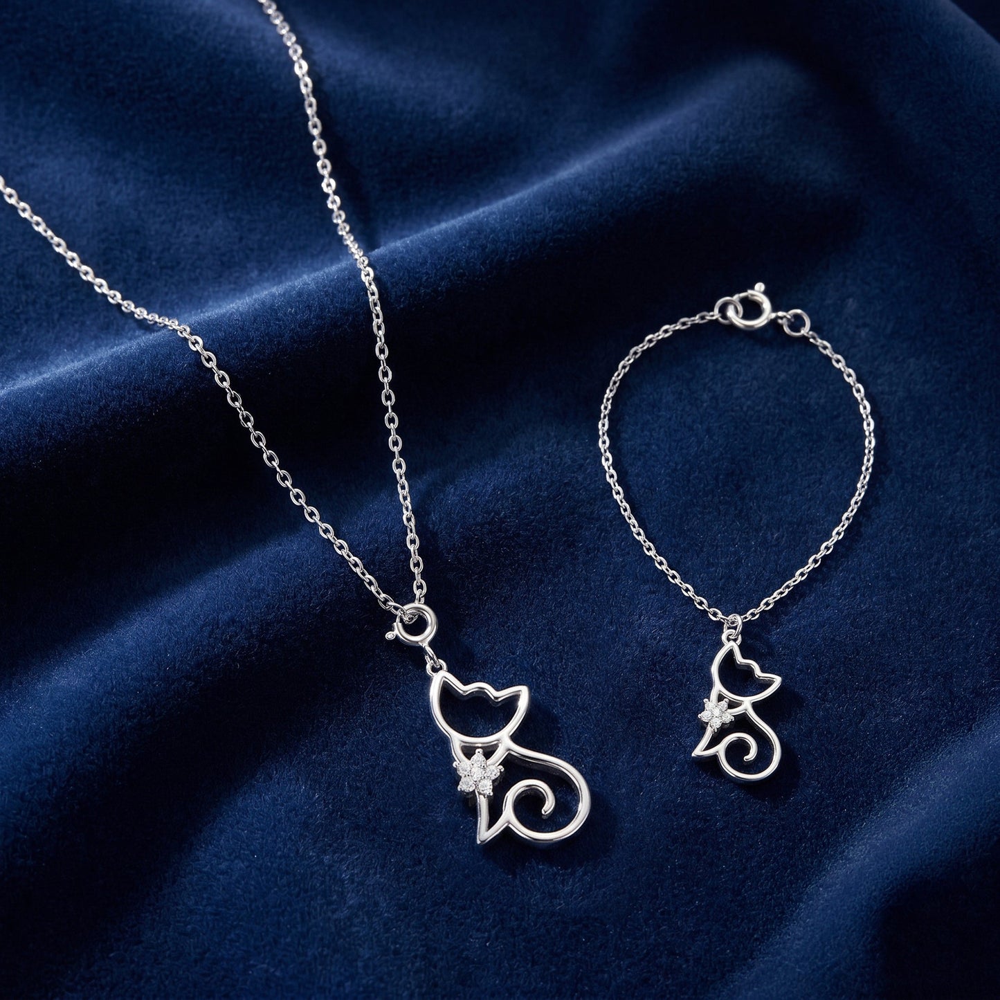 Silver Twinkletail Charm & Pendant Set