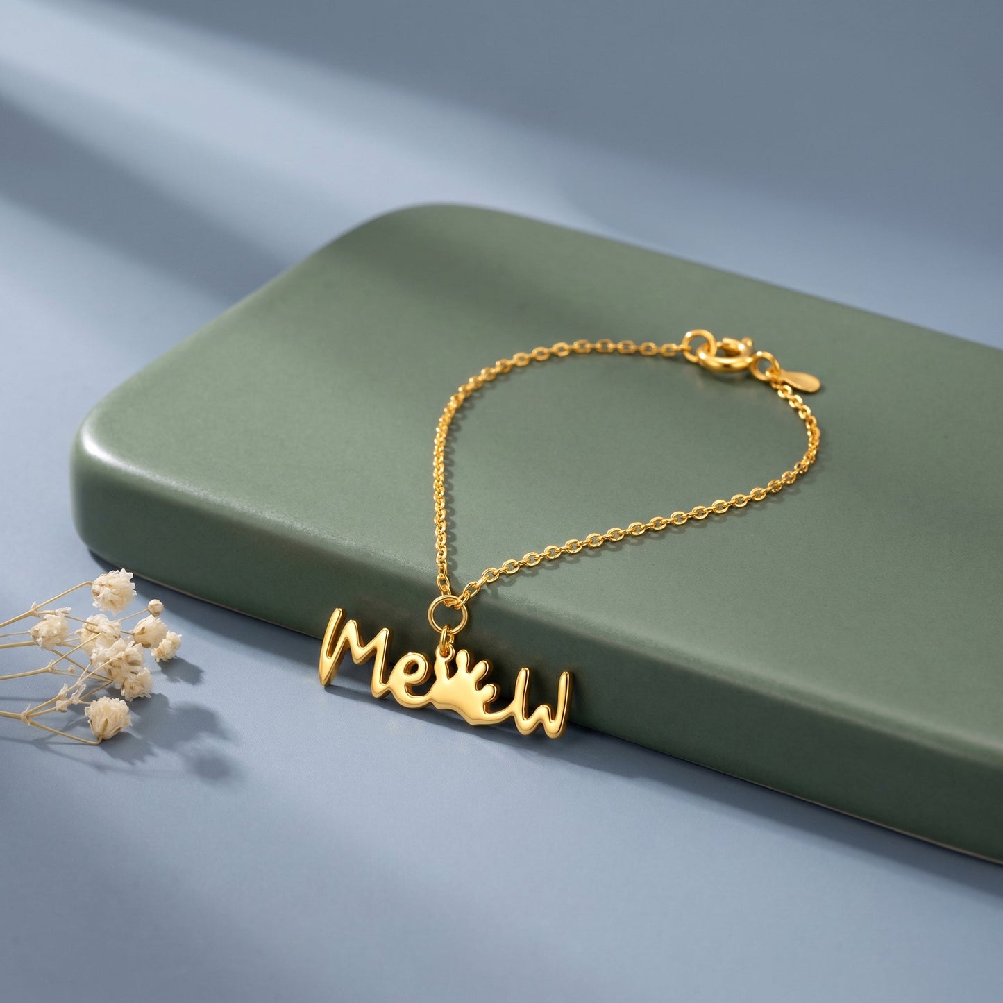 Golden Pawdorable Convertible Charm