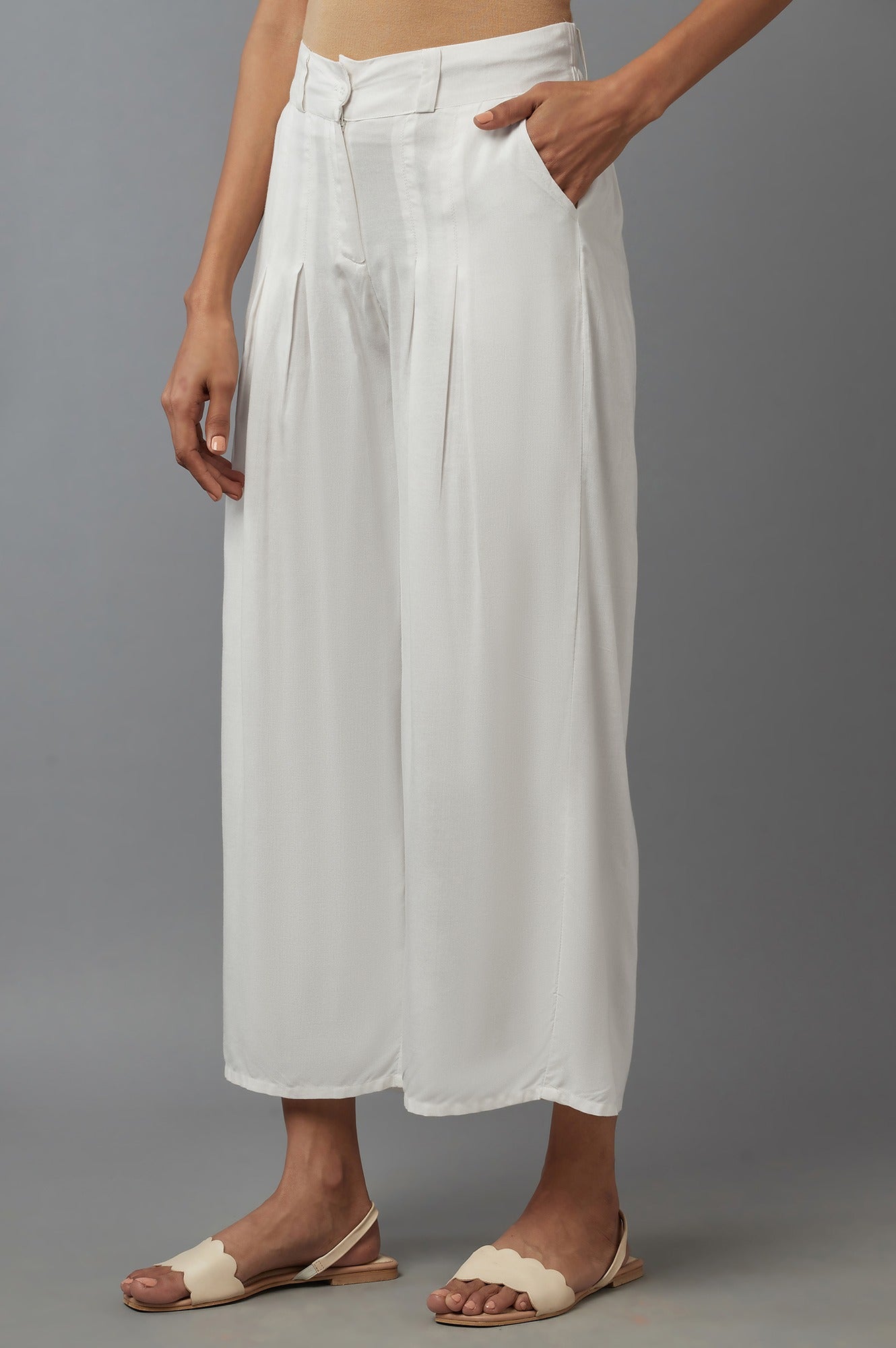 W for Woman White Tailored Volume Pants