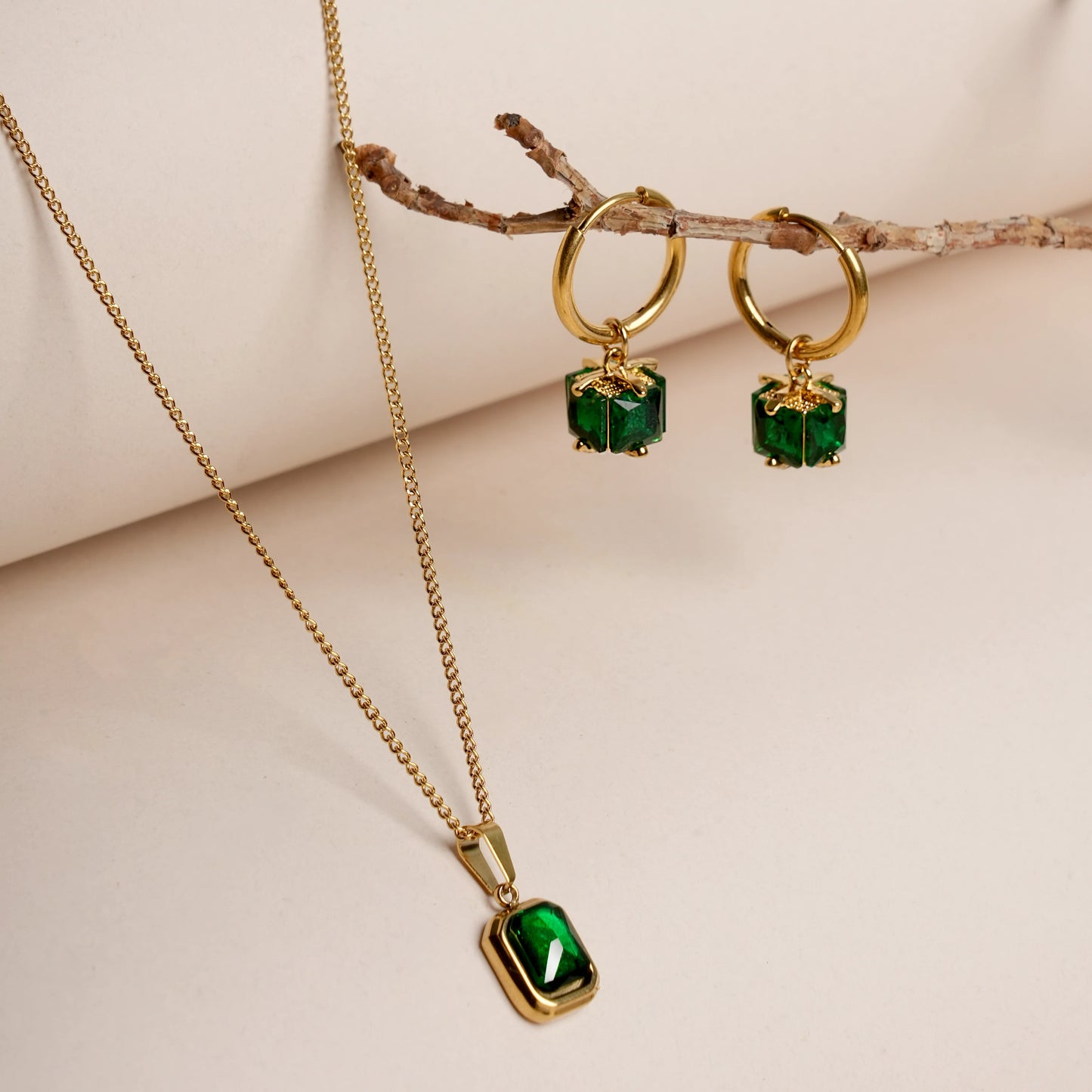 Emerald Drop Jewellery Set