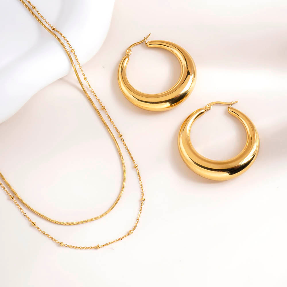 Refined Golden Everyday Jewellery Set