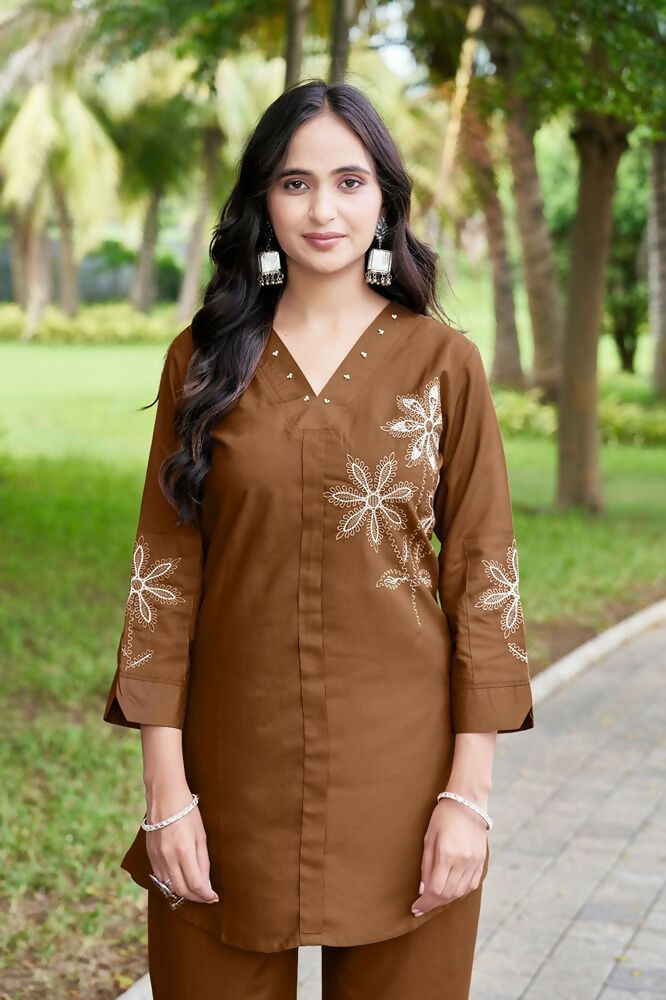 Teeya Creation New Latest Stylish Elegant Brown Embroidered Kurti with Matching Pants Co-ord Set