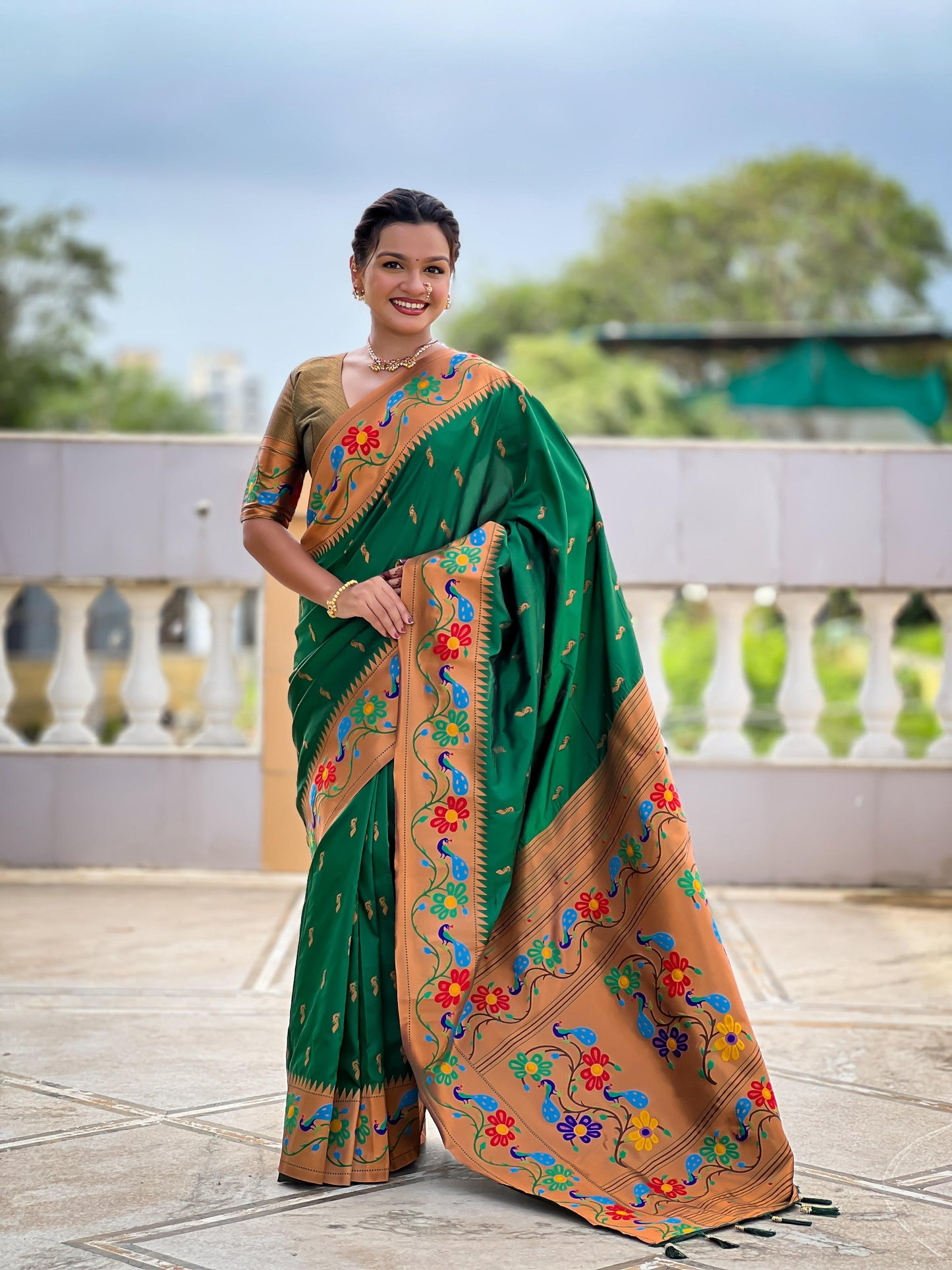 Mameraa Sarees Green Faux Banarasi Silk Saree With Paithani Rich Weaved Pallu And Blouse-Green