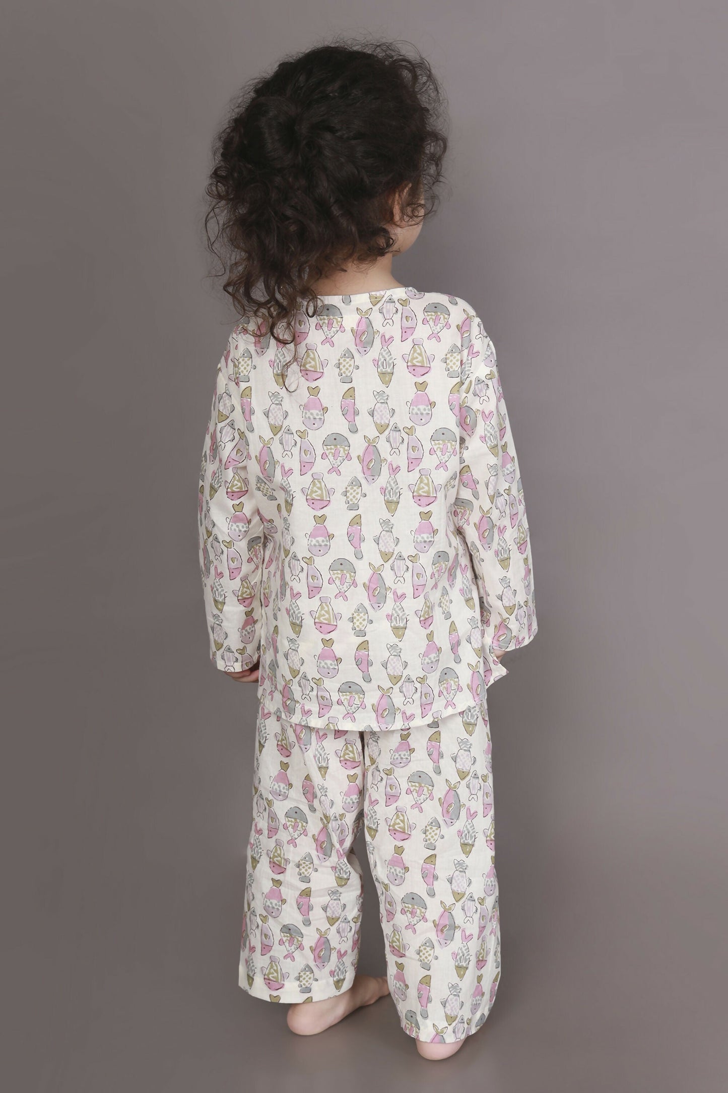 Breathables White & Yellow Tortoise Cotton Nightsuit Set For Kids