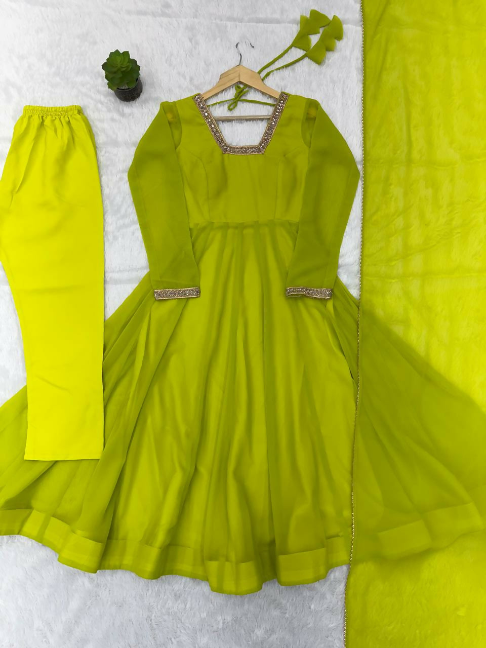 Teeya Creation Women'S Lime Parrot Green Solid Flared Anarkali Kurta With Dupatta Set