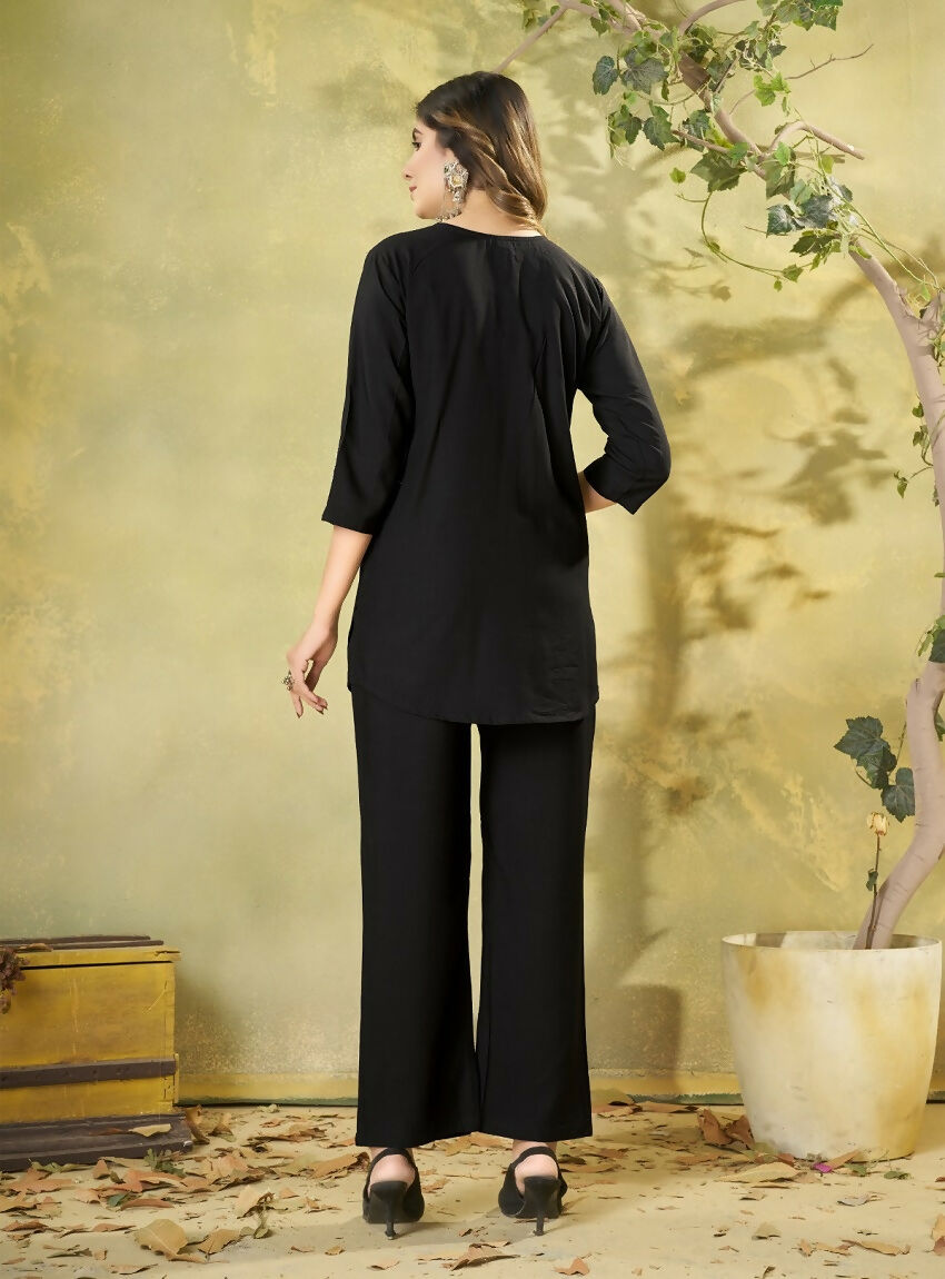 Teeya Creation Women Jet Black Embroidered Tunic & Pant Co-Ord Set