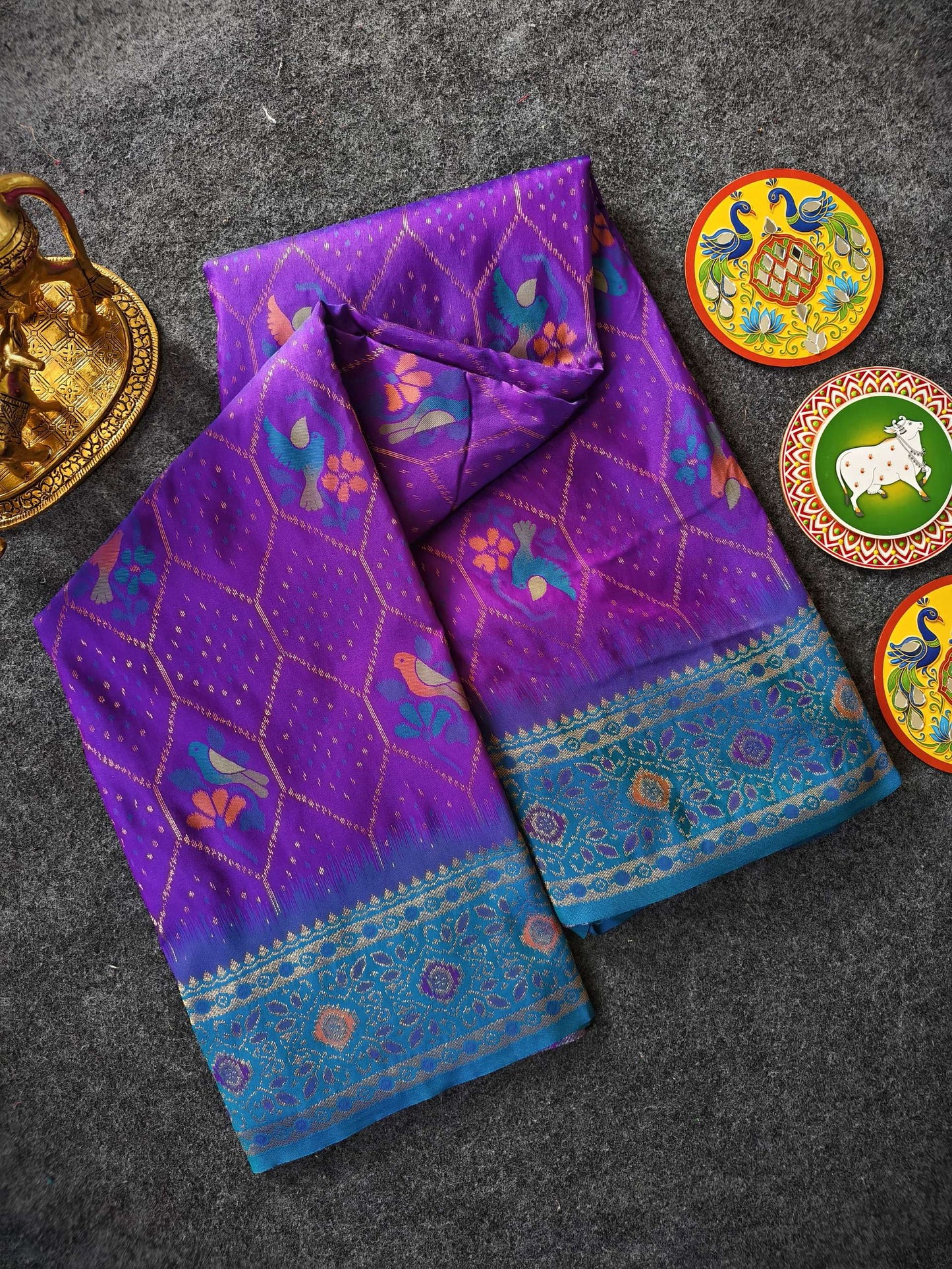 Mameraa Sarees Purple Silk Saree Featuring Elegant Traditional Motifs All Over The Saree With Contrast Blouse-Purple