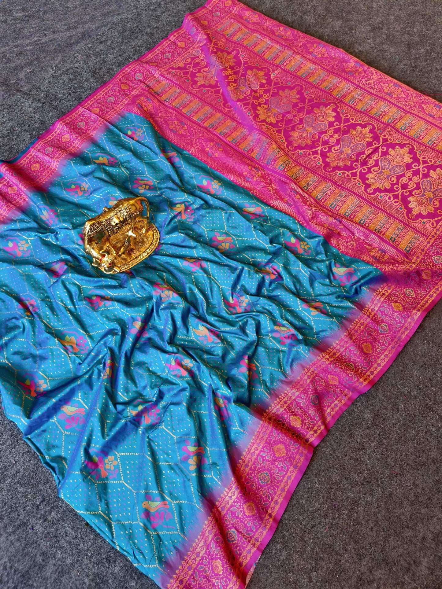 Mameraa Sarees Sky Silk Saree Featuring Elegant Traditional Motifs All Over The Saree With Contrast Blouse-Sky_Blue