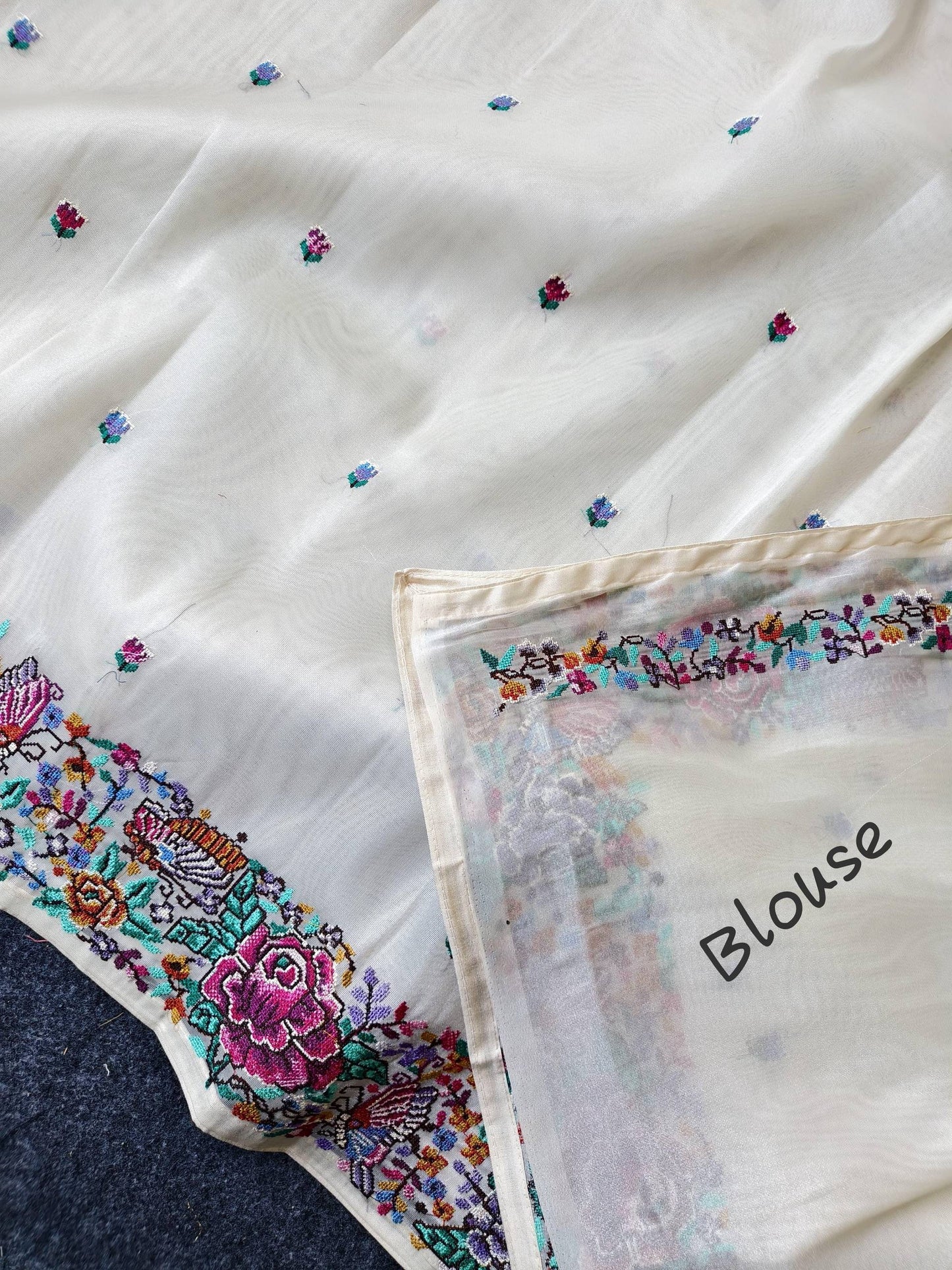 Mameraa Sarees Pure White Tissue Viscose Fabric Saree With Flower Design-White